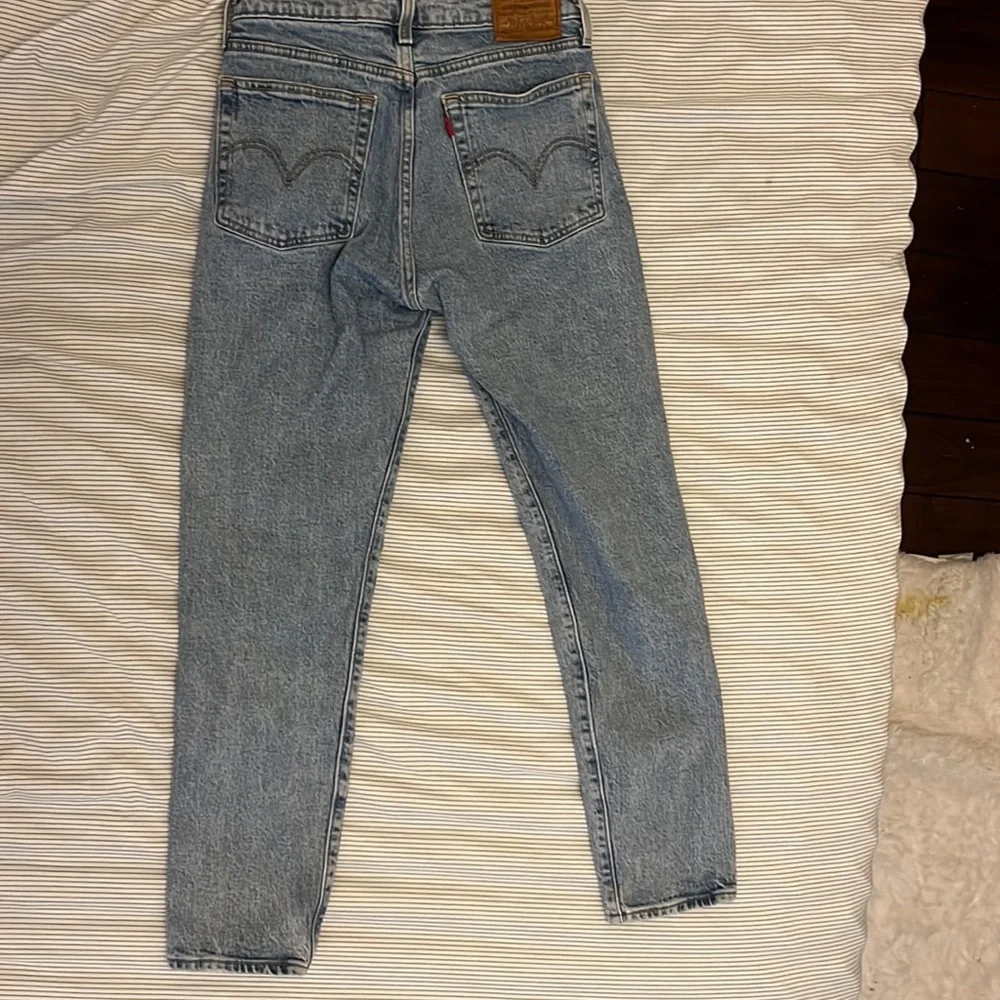 Levi’s wedgie fit size 26 - Picture 3 of 4